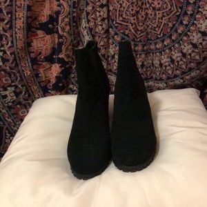 STEVE MADDEN booties.